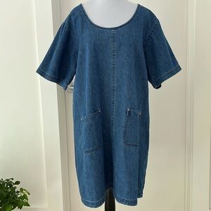 PREFERRED PLUS Denim Short Sleeve Dress Tunic Pockets Minimalist Coastal Country